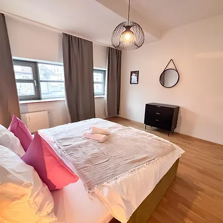 Thinkpink! Im Herzen Dortmunds Apartment